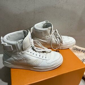 Louis Vuitton - Rivoli Sneaker Boot White
High Top Sneakers